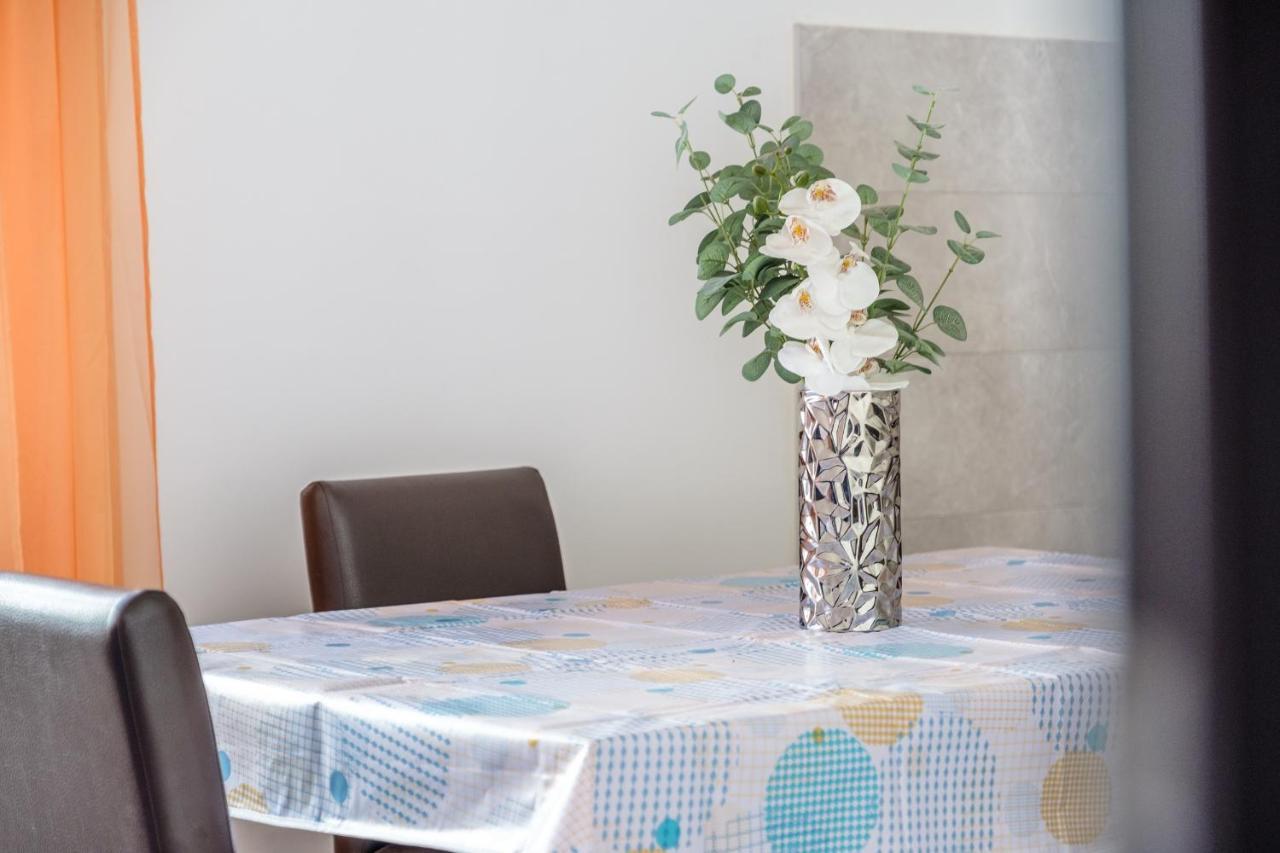 Beach Paradise Apartments Podstrana Ngoại thất bức ảnh