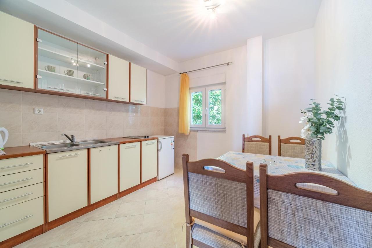 Beach Paradise Apartments Podstrana Ngoại thất bức ảnh